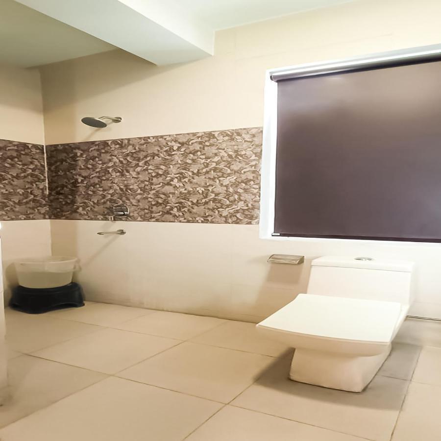Roomshala 028 Blu Lagoon - Opposite Select Walk Mall New Delhi